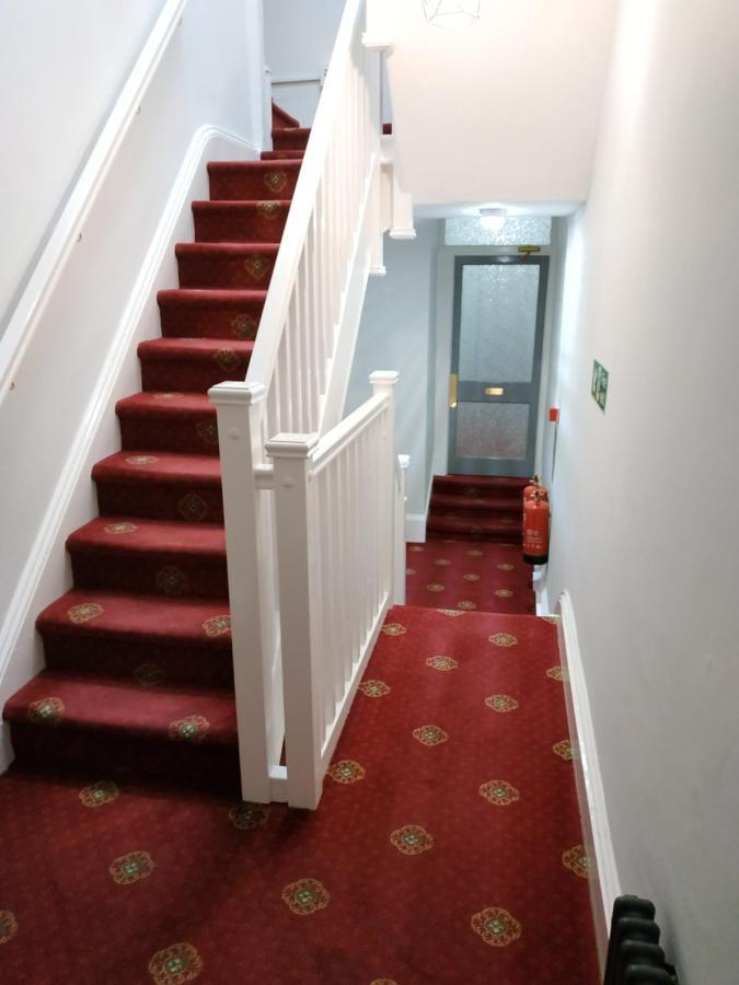 The Castleton Bed & Breakfast Blackpool Exterior photo