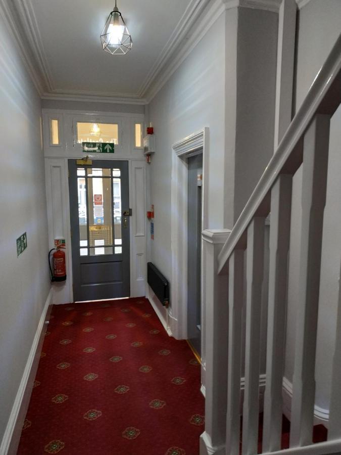 The Castleton Bed & Breakfast Blackpool Exterior photo